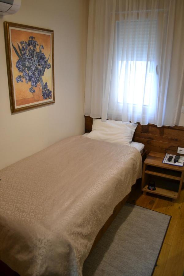 B&B Villa Panuka Pančevo Eksteriør bilde